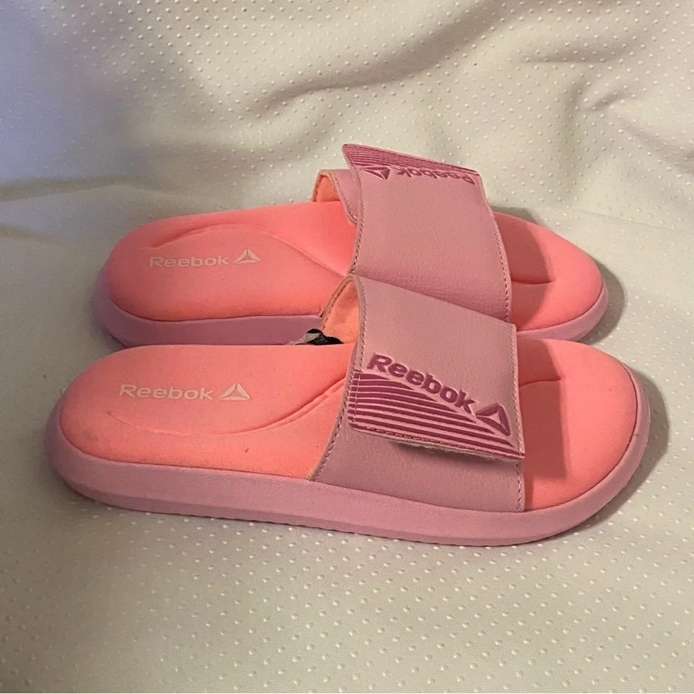 Reebok‎ Shoes Sandales Girls Size 13 Pink New With Tags Velcro Closure